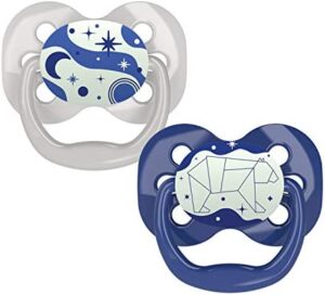Dr. Brown's Chupetes Reversibles Nocturno Advantage de silicona Talla 1 0-6m 1 unidad con 2 chupetes, modelos surtidos.