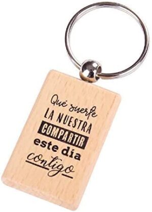 Lote de 30 Llaveros Madera con Frases Suerte la Nuestra - Llaveros Originales Baratos para Detalles de Bodas, Comuniones y Bautizos